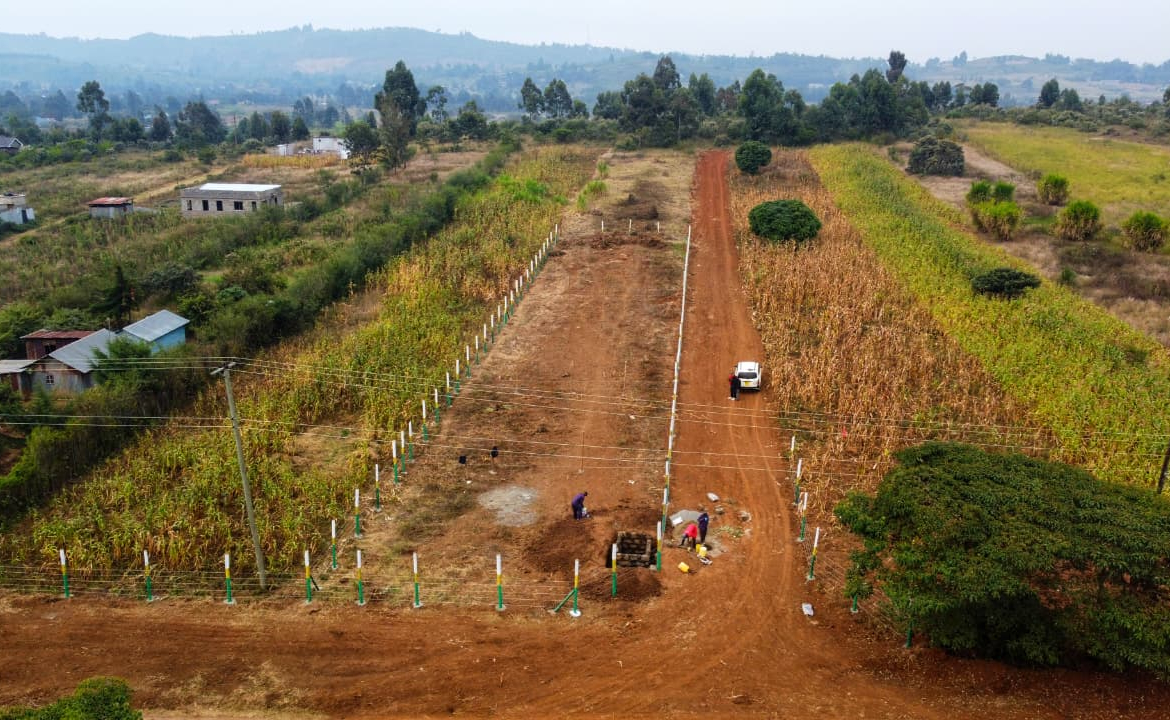 prime plot of land in kikuyu momboini